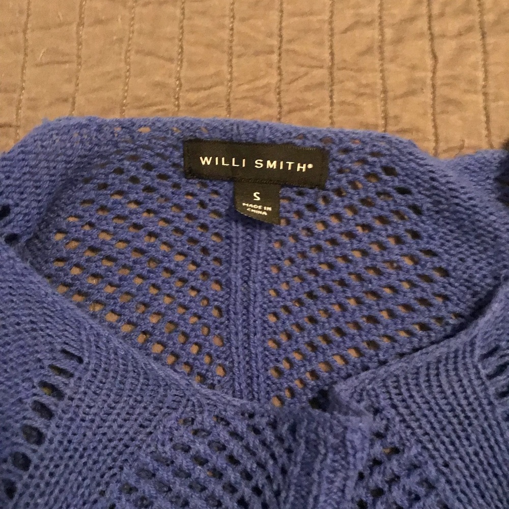 Sweaters - Picture 3 of 8